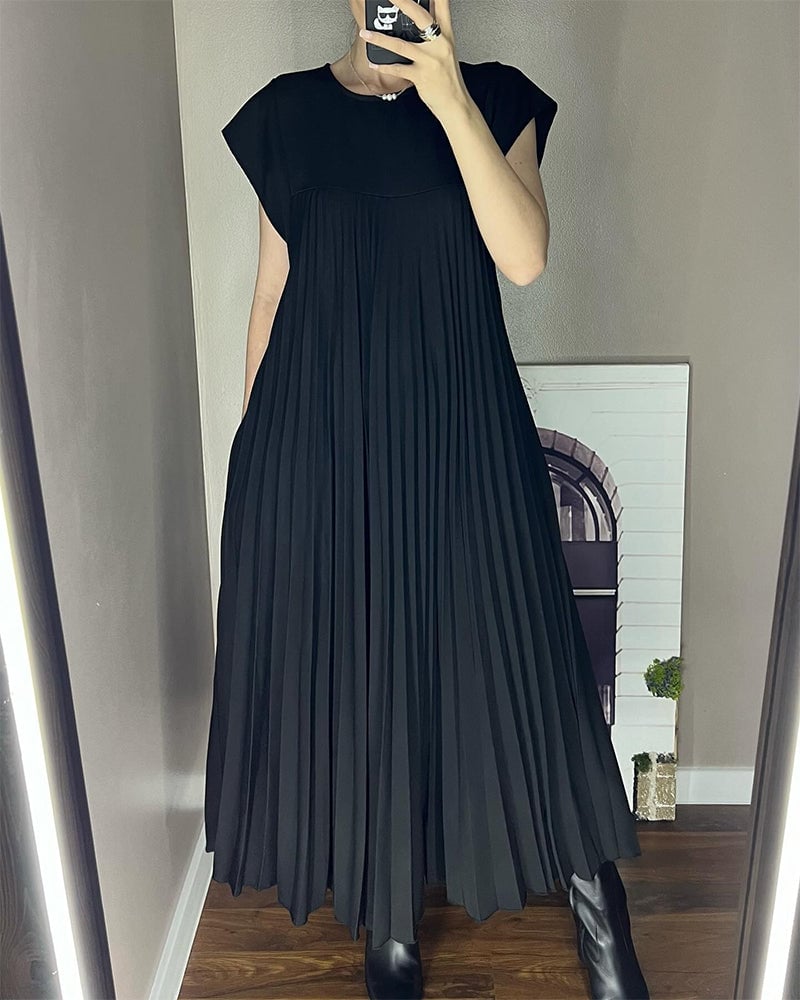 Pleated Long Dress Round Neck Sleeveless for Women | Perfect for Everyday Wear