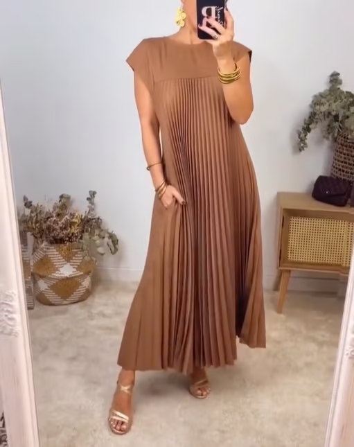 Pleated Long Dress Round Neck Sleeveless for Women | Perfect for Everyday Wear